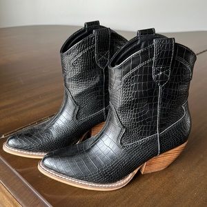 Black Cowboy Booties size 6.5